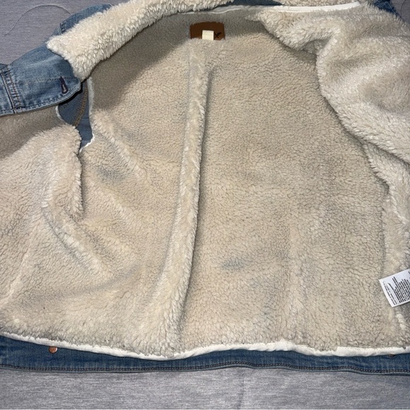 Denim Jacket with Sherpa Collar - Picture 3 of 12